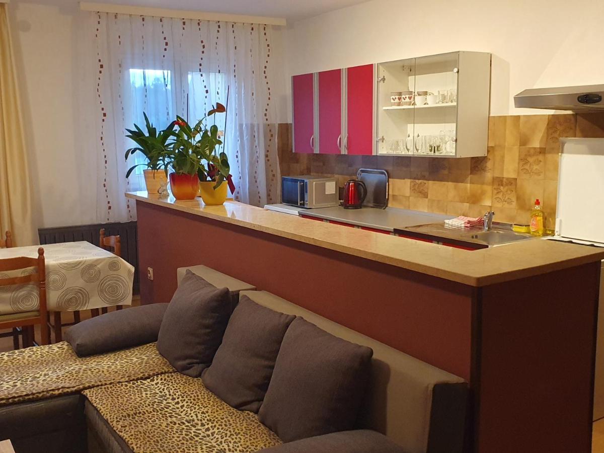 Apartments Sara Labin  Ngoại thất bức ảnh