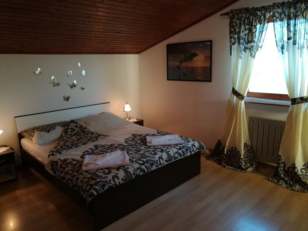 Apartments Sara Labin  Ngoại thất bức ảnh